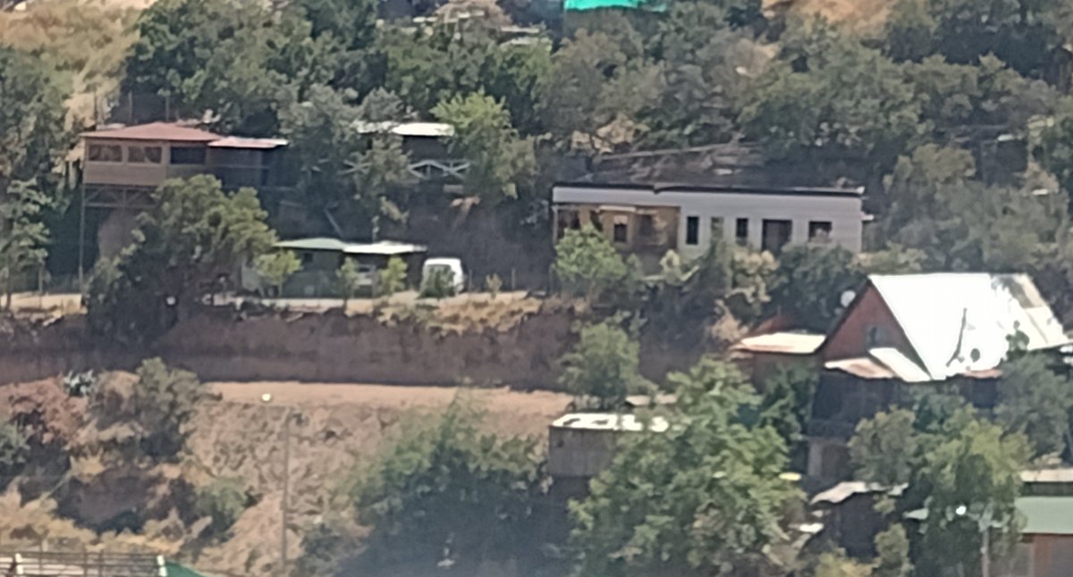 DresClan's tweet photo. Es increíble que las tomas llegan a la precordillera de Machalí en sectores ricos en biodiversidad y que deberían ser parque y zonas protegidas 

Lindas casitas se construyen https://t.co/RRxBzE3aLM