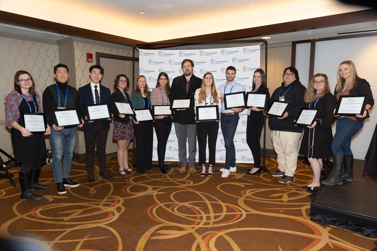 P_Loprinzi's tweet photo. MJ receiving his graduate conference award at Psychonomics
#psynom22 https://t.co/H3mnC0pdop