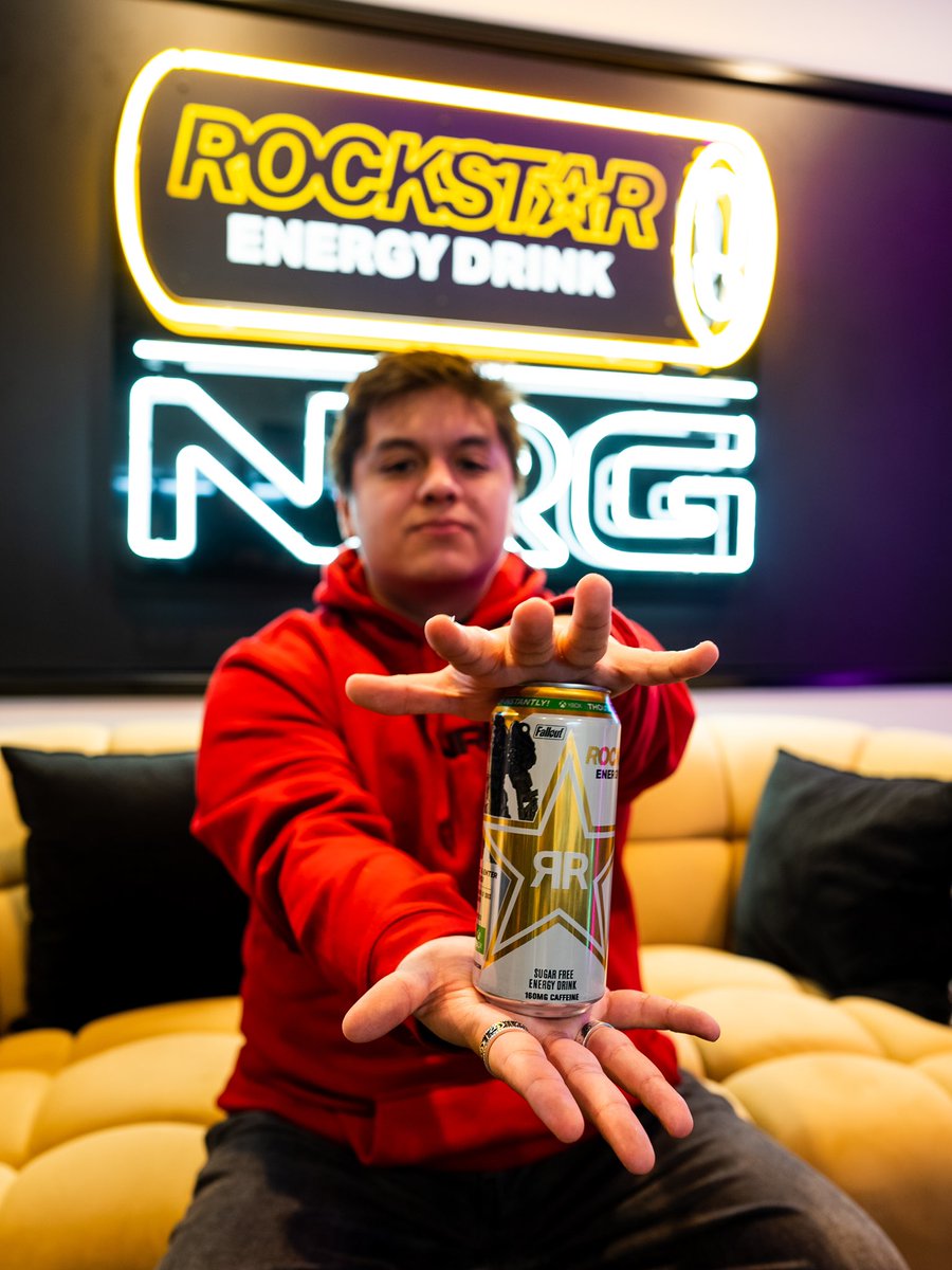 Apryze_'s tweet photo. For the holidays I teamed up with @rockstarenergy and @xbox to give away this limited edition collector’s set (1 of 75) 🎁

Like and tag 2 friends and I’ll be picking a winner tomorrow! https://t.co/yyWAPzFA1Z