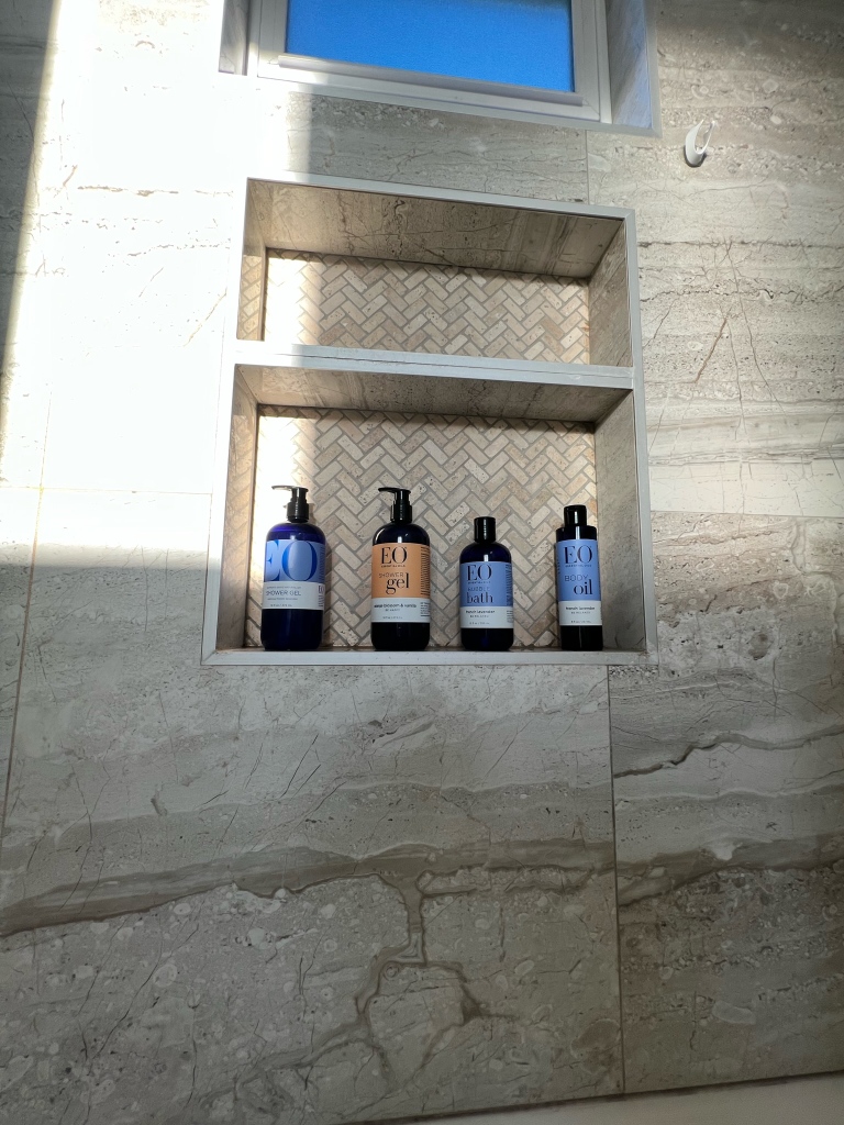 When you catch that Monday morning light 🌞