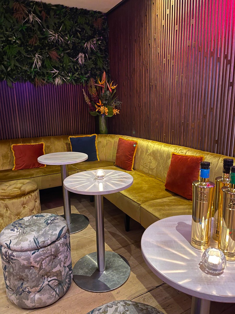 Join us DAY or NIGHT! 

Our beautiful venue is the ideal place for coffee, cake &amp; catch ups in the day, and gorgeous cocktails &amp; giggles in the evening. 

No bookings required. 

📍2 Springfield Street, Warrington, WA1 1BB