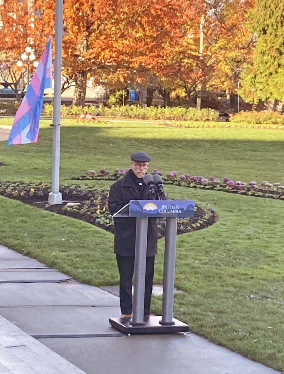 TransArchives's tweet photo. "Flag raised at B.C. Legislature marks Transgender Day of Remembrance"
#TDOR #TDoR2022 #tdor22 https://t.co/ov2frQ2nnx