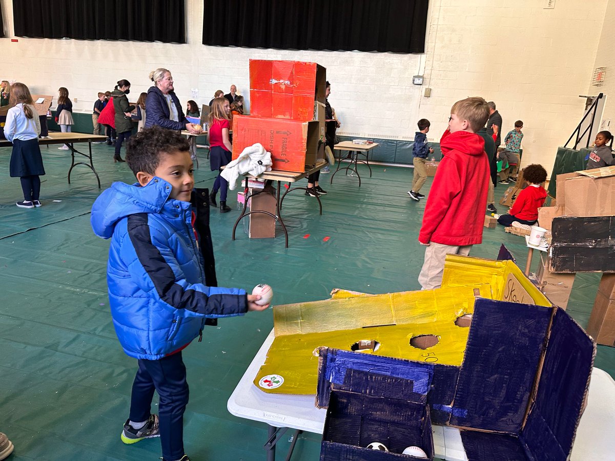 SSSASsaints's tweet photo. #SSSASGrade4 created an arcade from reusable materials called the Crenshaw Arcade—inspired by the book “Crenshaw,” which includes themes about hunger/homelessness. To play, students donated canned goods for tickets. All donations will go to @ALIVE4AlexVA. #SaintsServe https://t.co/AGoDJnThgv