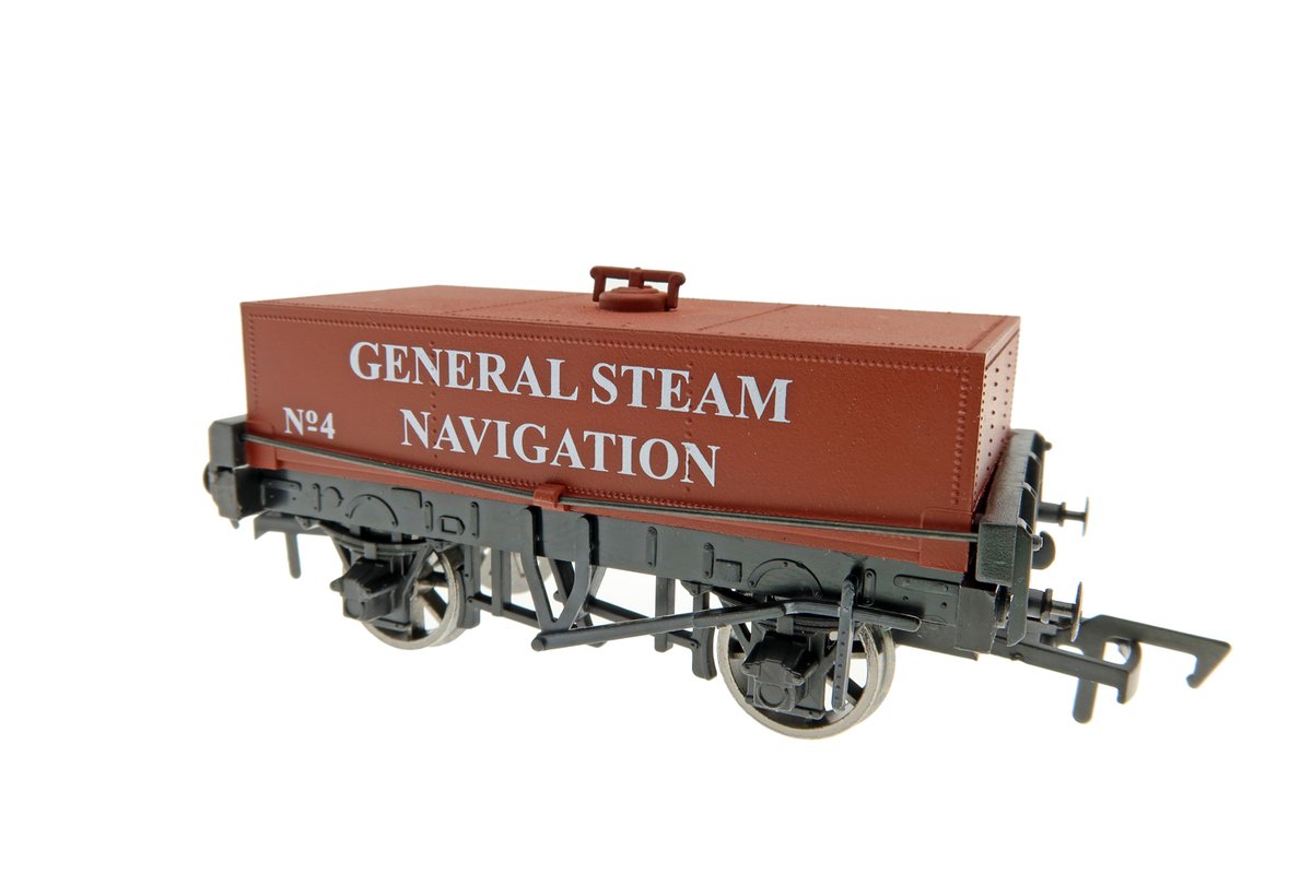 Our latest Limited Edition 00 Gauge wagons, this time based on the Dapol 14T Rectangular Tank wagon are now available in either Bauxite Red or Grey livery. Also check out our other GSN branded items.
Order from our online store here 35011gsn.co.uk/online-shop.ht…