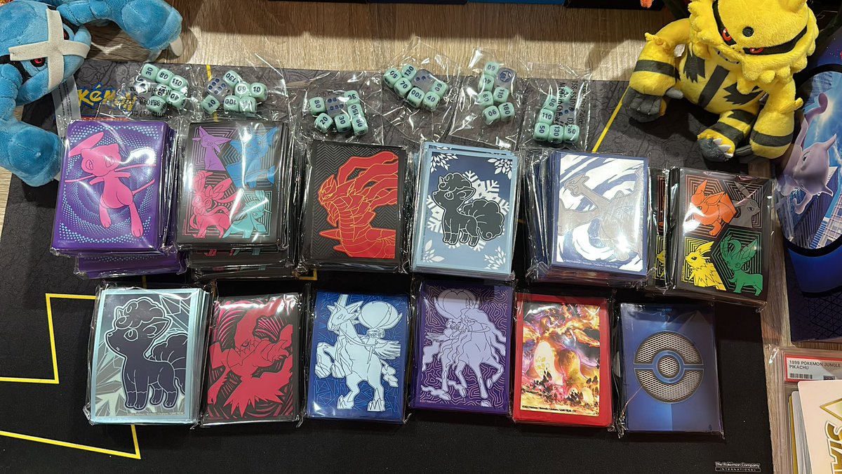AnthonyMagNetiC's tweet photo. Anyone buy sleeves or dice?

All under market, some more than others

Shipping would vary based on how many you get (between $5-10) https://t.co/cytXSbN8Wv