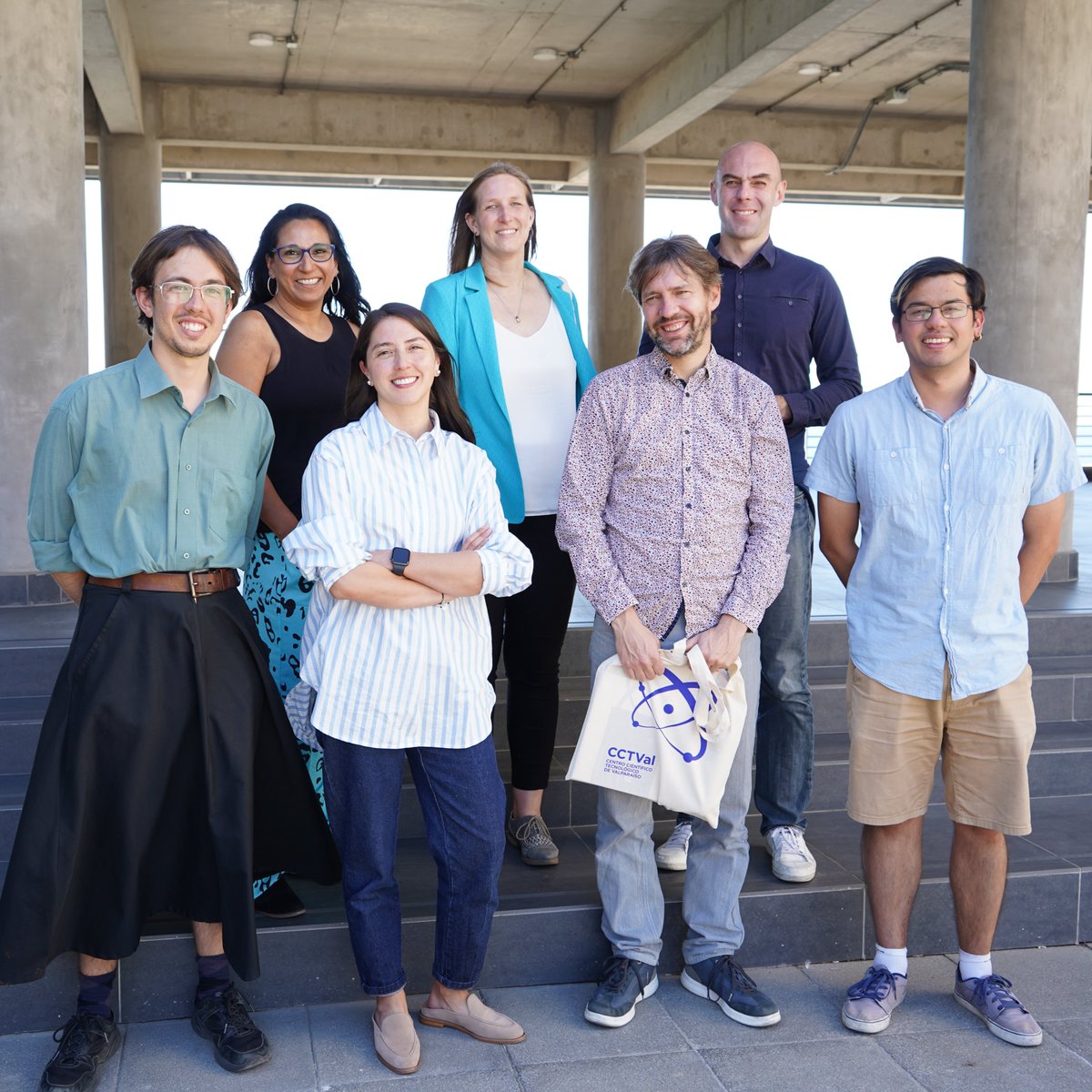 cctval_usm's tweet photo. Los profesores Emanuel Mignot y Damien Fabregue, del Instituto Nacional de Ciencias Aplicadas de Lyon @insadelyon 🇫🇷, visitaron las instalaciones del CCTVal y conocieron el proyecto #DoubleTarget, desarrollado en el marco de nuestra colaboración con #JeffersonLab 🤓 https://t.co/4wVN9FFtmJ