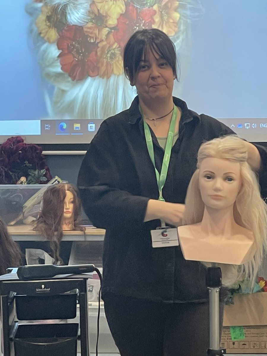 Anne Pickering #FE tweet media