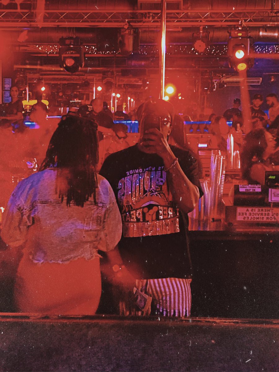 ABSOtheGREAT's tweet photo. When Joseline brought the Cabaret to Queens 🗽💸
#QGTM
#StillFlatbush4Ever🤞🏿
#88Keys
#LetSomeOnesFly
#StarletsNY
#RavenMyFavorite😍 https://t.co/6x1T9dKdaE