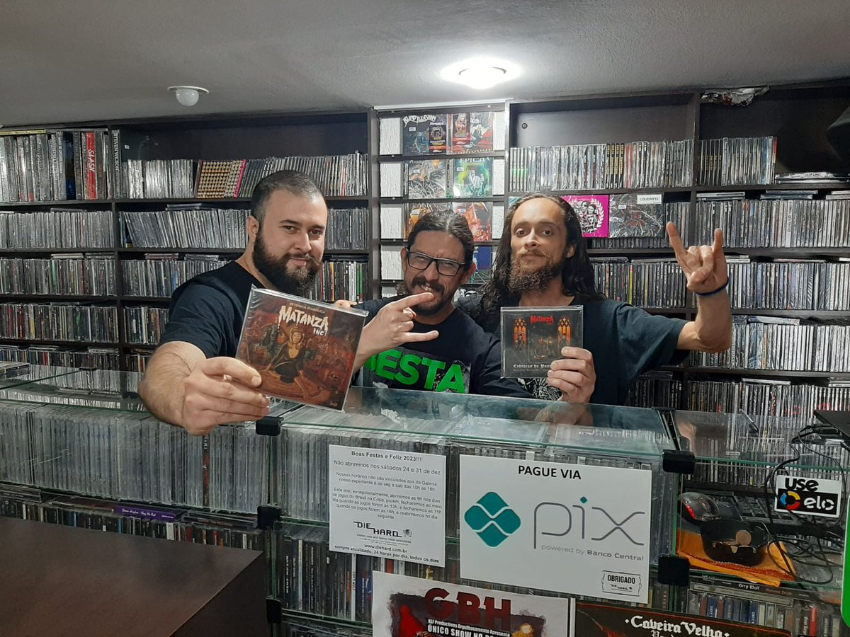 Die Hard tweet media