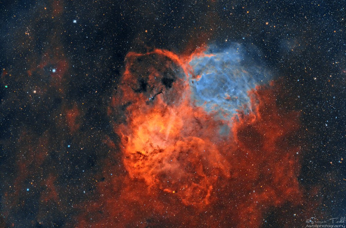 st_astro's tweet photo. It was time to tame that Lion, although I cannot really make out the lion, SH2-132 The Lion Nebula.  Two images from the same set of data taken since August, with over 12 hours of capture time #astroimaging #astrophotography #astronomy #NASA #APOD #EAPOD https://t.co/zHx1k5ouBE