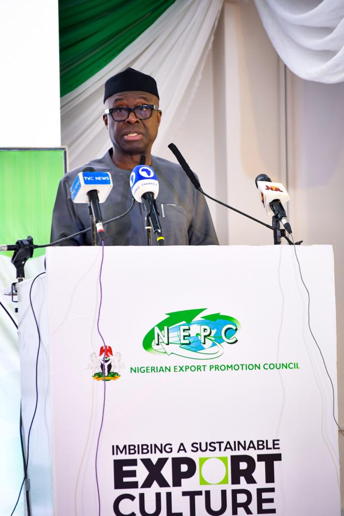 DrEzraYakusak's tweet photo. but is also targeted at enlightening Nigerians on the need to imbibe and sustain the export culture as well as strengthen partnerships with relevant stakeholders in the sector to promote non-oil export.
#ExportWeek
#Export4Survival https://t.co/RVuhV9iwcb