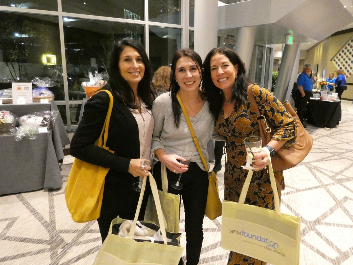 sfmfoundation's tweet photo. Our 2022 fall fundraising event raised nearly $35,000 for scholarships, surpassing our $20,000 by an astounding 75%! We are eternally grateful to the sponsors, donors, vendors, volunteers and attendees who made it possible. We couldn't have done it without your support! https://t.co/FuBe2lDu6G