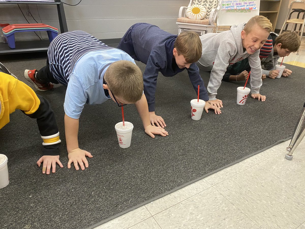 Lunch Bunch with Chi-fil-A milkshakes because milkshakes make everything better! 🥰💁🏽‍♀️