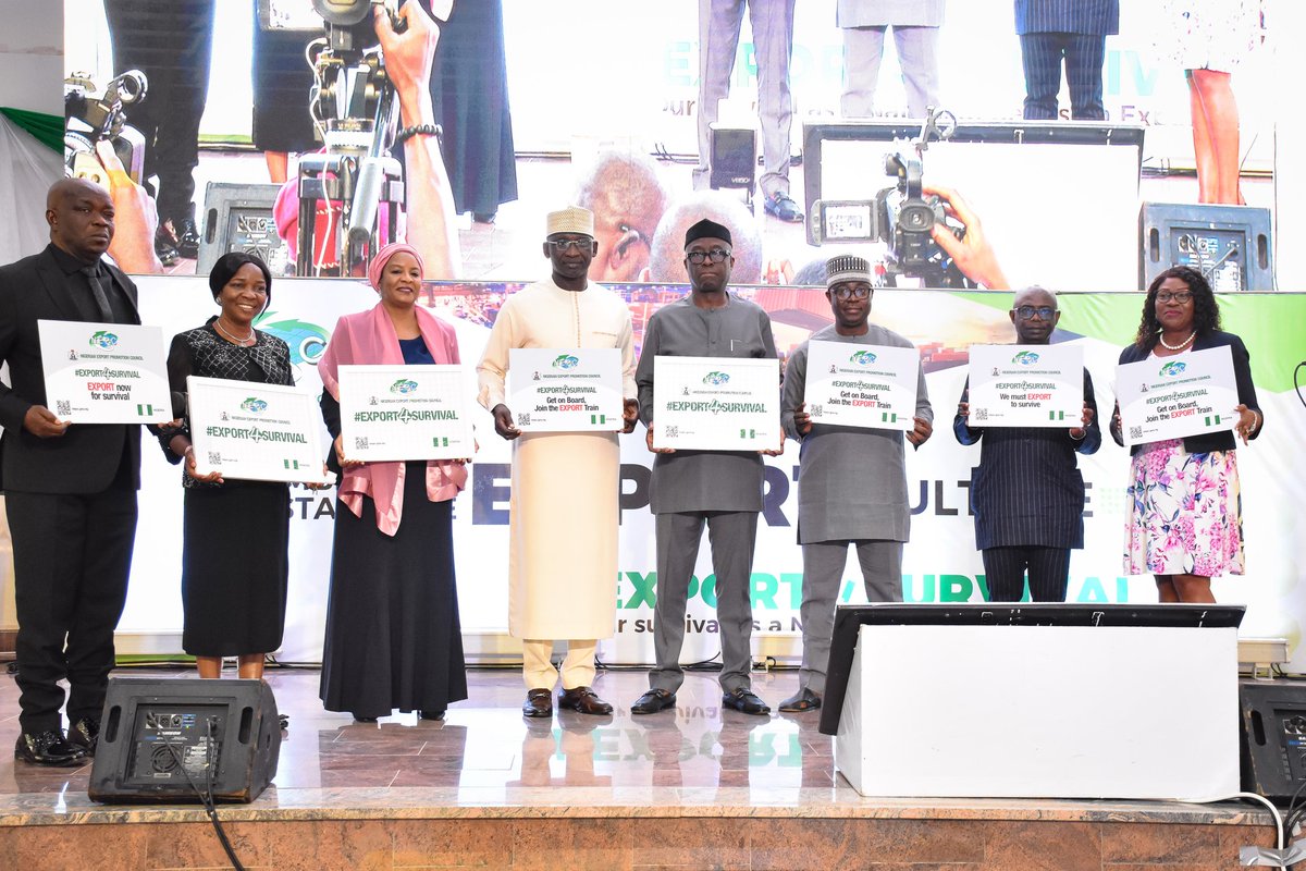 DrEzraYakusak's tweet photo. targeted at enlightening Nigerians on the need to imbibe and sustain the export culture as well as strengthen partnerships with relevant stakeholders in the sector to promote non-oil export.
#ExportWeek
#Export4Survival https://t.co/60CHqUz4Yw