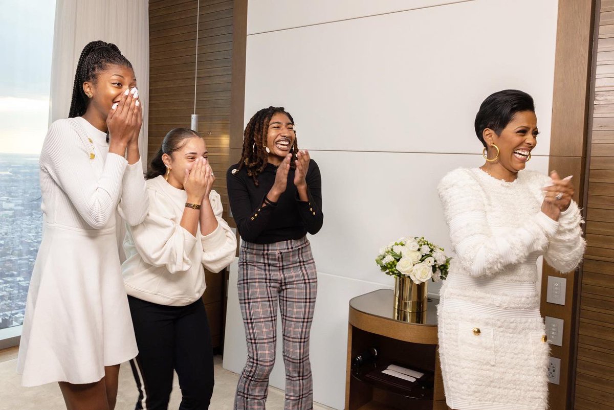 MichelleObama tweet picture