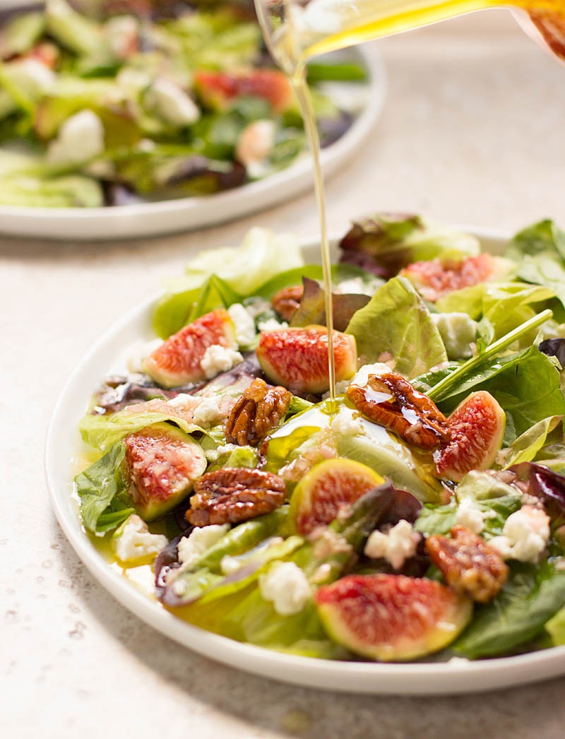 JillSHough's tweet photo. It's not too late to include something light, fruity, and refreshing for #Thanksgiving. Something like Figs, Goat Cheese, and Mixed Greens with Candied Pecans. :) #Recipe: https://t.co/90fVEvl06s #Thanksgivingrecipe #figs #goatcheese #salad #pecans #fallsalad #saladrecipe https://t.co/xPF4rP9nKO