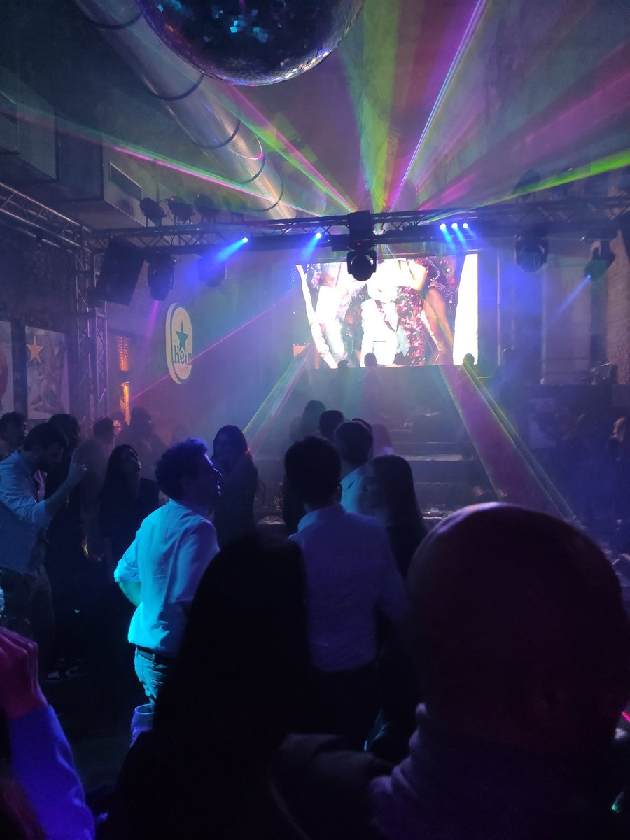 a <a href="/Milanodabere_it/">Milanodabere.it</a> si balla! 
#milanodabere