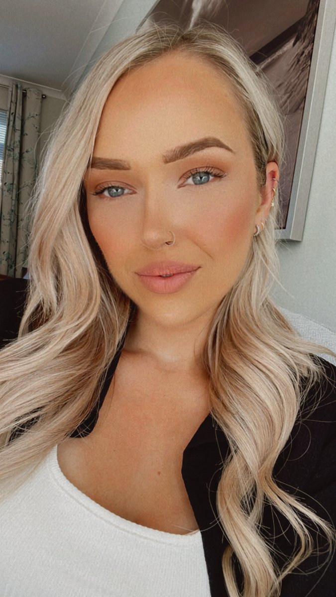 Happiness is key! Always smiling and always positive, here to put a smile on your face :) ⇒ mygirlfund.com/public/Jadey4