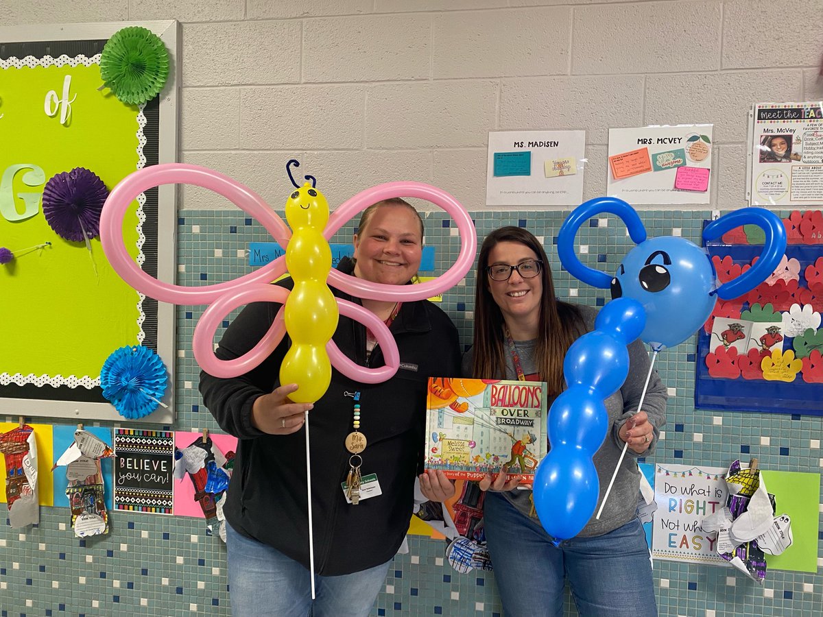 Success at CES- 2nd/3rd/4th read "Balloons Over Broadway" and created their own balloons. We then had a schoolwide parade to show over their creations.  #LearnersTodayLeadersTomorrow #CougarsLEAD🐾❤️ #rcLEAD💚💛