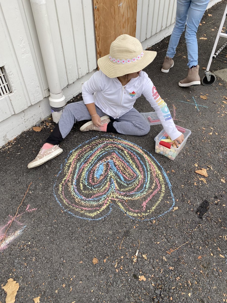 Our younger students love our Playground Pals! #buddies #creativeplay #safeplace #volunteers <a href="/burnabyschools/">Burnaby Schools</a> <a href="/jenmezei/">Jen Mezei (she/her)</a>