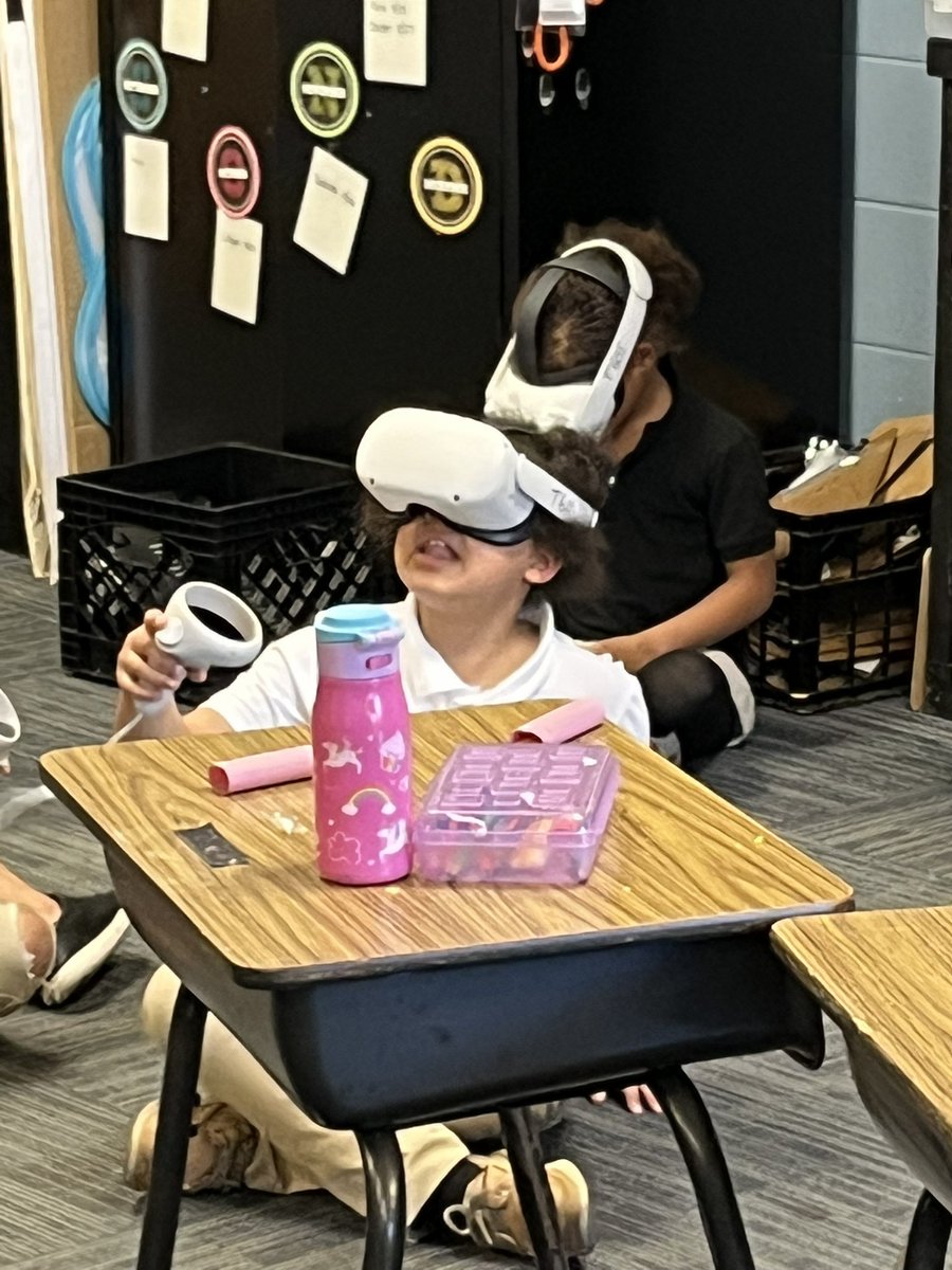 Thanks to @mcm0329 for taking us to see the George Washington Painting in The White House!! Culminating Activity #ckla #warof1812 #Oculus