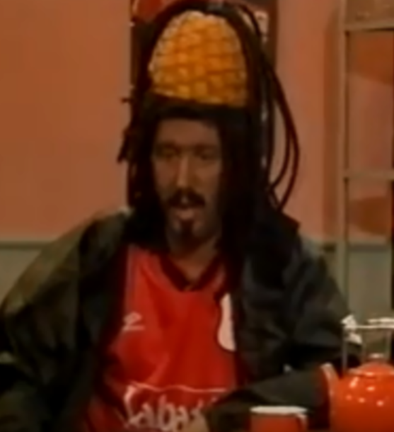 natasha_lass's tweet photo. The nerve of these racists on #JewsDontCount 

Sarah Silverman, @Baddiel &amp; David Schwimmer have ALL partaken in black face &amp; Rachel Riley used Jeremy Corbyn's protest against apartheid to smear him. 

Racists &amp; self-serving - each &amp; everyone of them!

#JasonLee #davidbaddiel https://t.co/EYV32HKi8k