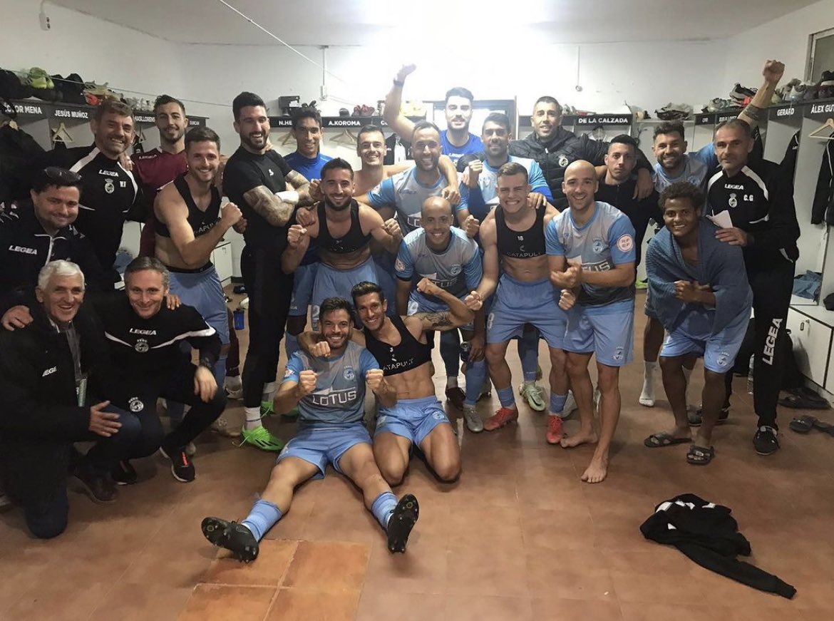 NachVR98's tweet photo. +3!!

Trabajo y equipo. 

@RBL1912 - @racingferrolsad 

#fisioterapiadeportiva https://t.co/X9mqBOa4Ui