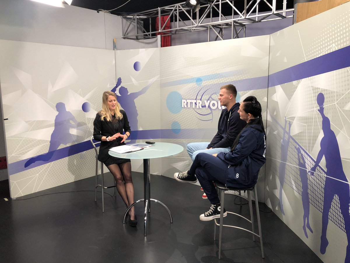 trentinovolley's tweet photo. 📺| STASERA IN TELEVISIONE
➖
Donovan #Džavoronok e Chiara #Libardi a “#RTTRVolley”
➖
🎯 @RTTR_News
#⃣ #trentinonelcuore https://t.co/LcldHFWXjH
