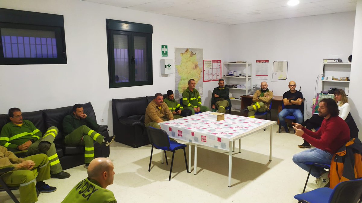 UGTSPEXT's tweet photo. #UGT #INFOEX | Seguimos con las Asambleas Informativas. Esta tarde  en el Retén de Incendios de Mirandilla

#UGT #TuSindicatoÚtil #PlanInfoex #JuntaDeExtremadura #Extremadura #bomberosforestales @ugtbomberofores https://t.co/lf2hfFtCIP