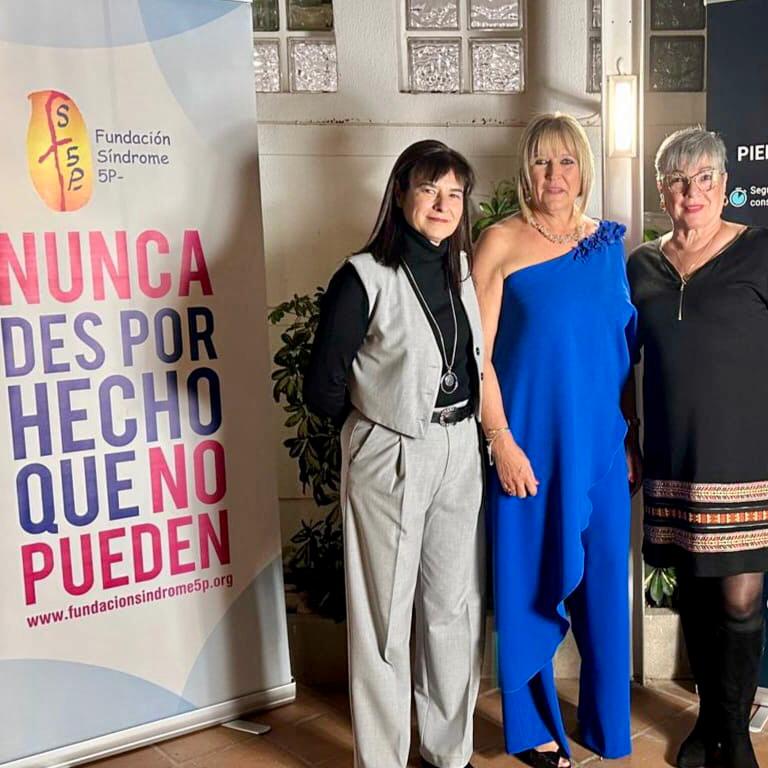 apammalicante's tweet photo. Apoyando a nuestras compañeras de la @syndrom5p ¡Gracias por vuestra gran labor!
#APAMM #Alicante #solidaridad #donaciones #donacion #donación #investigación #prevención #prevencion #mama #ong #noestássola #noestassola #Sindrome5p https://t.co/PqSt6IDEZf