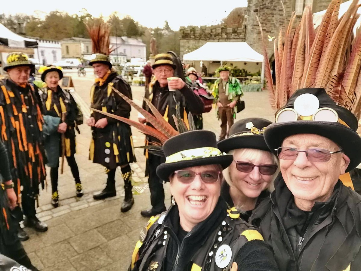 WreckersMorris's tweet photo. Pudsey fun in Tavistock!
#ChildrenInNeed2022 #pudse #tavistock #morrisdancing #morrismusic #bordermorris #cornishmorris #morrisfun #fun #ukmorrisdancing #morris
Photo credit: Sonic & Sue https://t.co/wj9Ih6jv9X