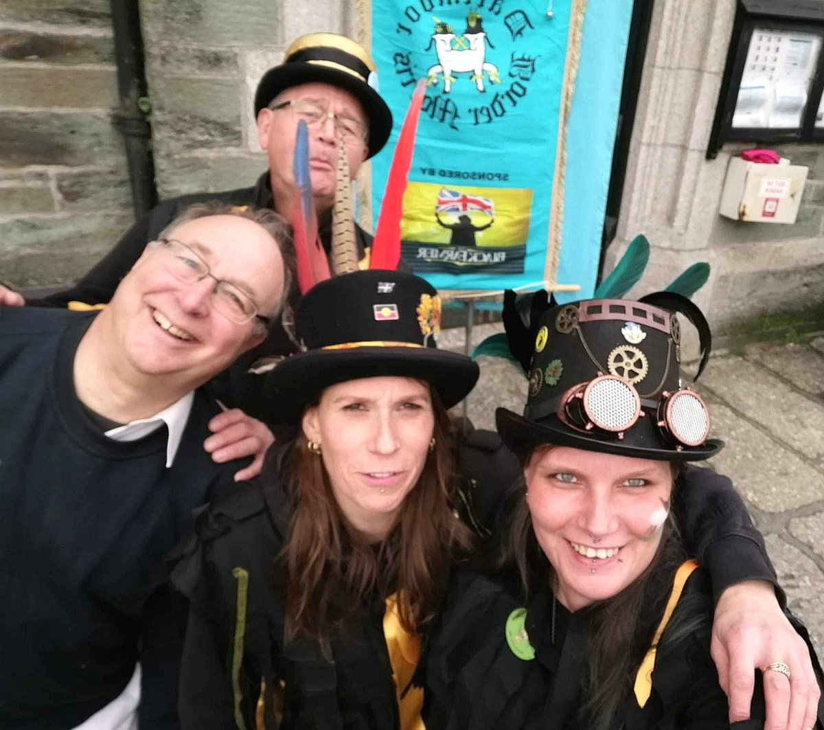 WreckersMorris's tweet photo. Pudsey fun in Tavistock!
#ChildrenInNeed2022 #pudse #tavistock #morrisdancing #morrismusic #bordermorris #cornishmorris #morrisfun #fun #ukmorrisdancing #morris
Photo credit: Sonic & Sue https://t.co/wj9Ih6jv9X