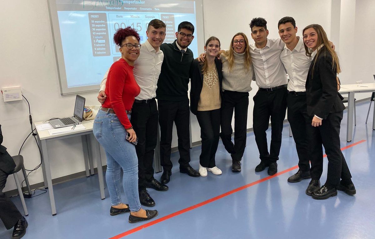 #andxicmasterxef una jornada benéfica amb uns protagonistes molt cracks i un jurat molt top.  Gràcies a tots i en especial als  alumnes de 3er de <a href="/vatelandorra/">Vatel Andorra</a>  per l’organització 🙌🙌 i al jordigrau <a href="/carlesflinch/">Can Manel Andorra by Carles Flinch</a> @nino_marot <a href="/juu_pastelitos/">Judith</a> #DiaMundialdelaInfancia