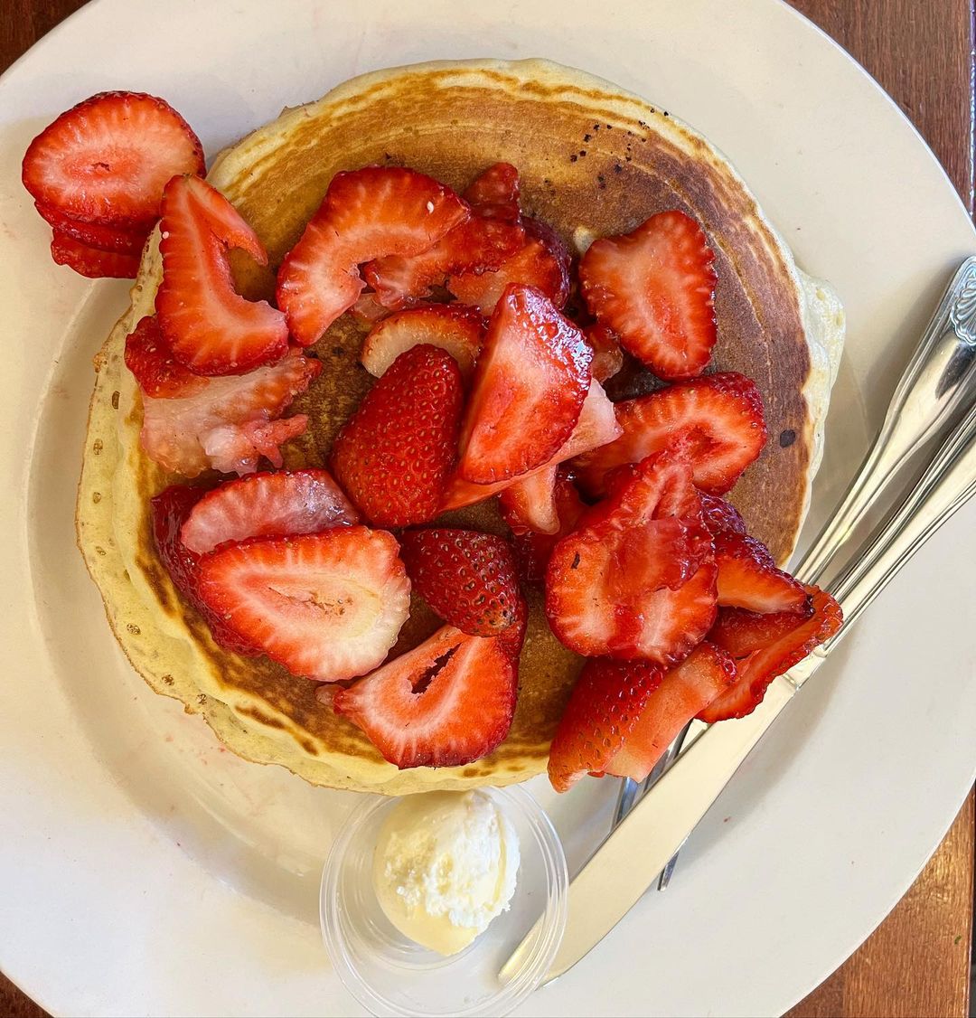 melodyhultgren's tweet photo. Another amazing place with good food in Oakland, California. ♥
The Crepevine 
5600 College Ave, Oakland, CA 94618.
Ph : (510) 658-2026
E-mail: Info@crepevine.com
Hours of Operation:
Everyday: 7:30 AM To 11:00 PM
Read more copy at https://t.co/xM9HjAQoqk 
#restauranttoeat https://t.co/zkUJZnqlSK