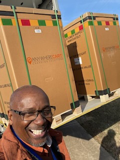 #sharingsomethinggood <a href="/FCPSITDept/">FCPS Technology Dept.</a> during Thanksgiving Break! Director M. Hill called on our <a href="/fcpsmaintenance/">fcpsmaintenance</a> and others this morning to help unload technology equipment to prepare for our students.Thank Mike Kee, Jamie Garrison, Vincent Hayes, &amp; Ray Walton.<a href="/Supt_Hamlett/">Dr. Versie R. Hamlett</a>