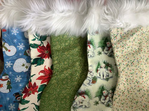 Lots of fun handmade gift items on our holiday themed Shopify store!
snowmanscorner.myshopify.com
#shopify #gifts #handmade #Christmas #jewelry #holidays