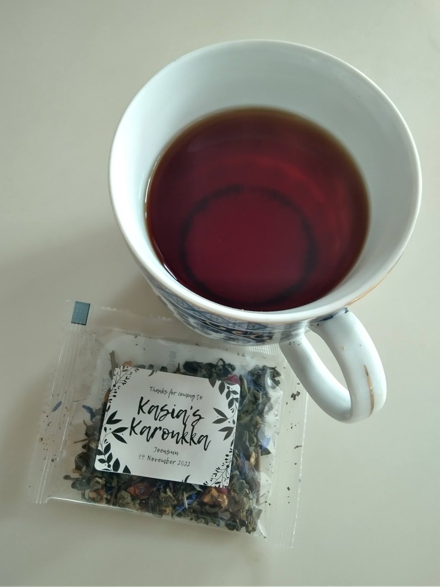 KasiaUEF's tweet photo. Life post #PhDdefence and #Karonkka be like... 😏☕️ Pictures (a lot of pictures) from that special day on the way, along with my thank you post/message I'm currently sketching in my dizzy head. 🙆🏻‍♀️ Stay tuned! ☝️🤓 https://t.co/gxRcWWImVb