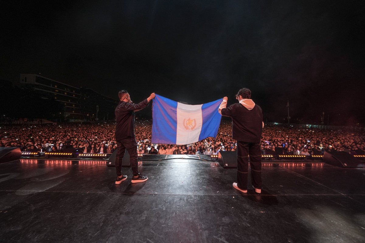 Mielsanmarcos's tweet photo. 🇬🇹 GUATEMALA 🇬🇹 
El sonido de libertad se seguirá escuchando en toda la Nación! Que honor adorar al Padre en la tierra que nos vió nacer; nuestra oración es que el abrazo de Dios siga sosteniendo cada hogar y que Su luz brille en cada corazón. Gracias Guatebella!!! https://t.co/nHg6dyF6Zx