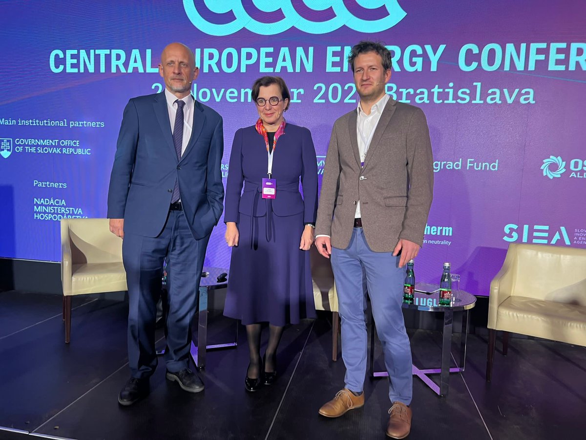 IBrockova's tweet photo. “We are in the end of fossil  fuels era, their export from #Russia will be diminished”. Delighted to chair the panel presenting the key messages of the @IEA #WEO2022 by Tim Gould at #ceec22 @SFPA_SK conference 🇸🇰🇪🇺@SlovakiaMFA #newenergyeconomy 💚 https://t.co/TfIUn3kZkj