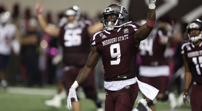 Extremely grateful to receive an offer from Missouri state!! <a href="/Coach_Halpin/">Max Halpin</a>  @MOStateFootball