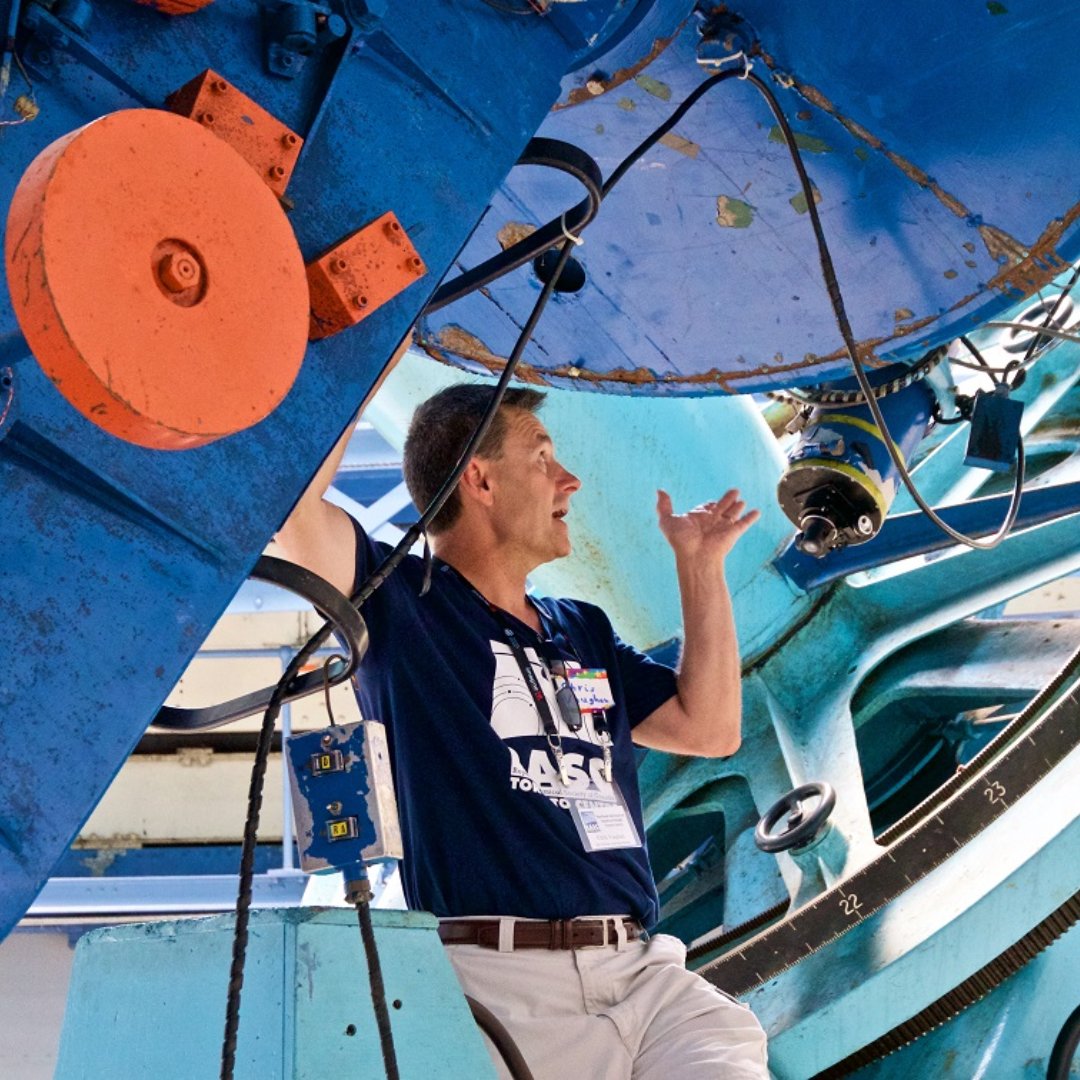 Chris will discuss his experiences while observing the moon: for fun, for outreach, and for completing RASC’s lunar observing programs!