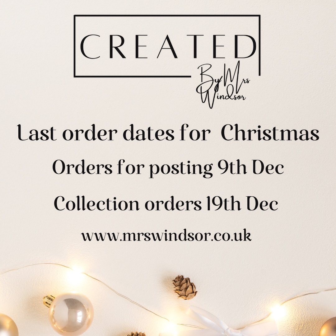 I can’t believe how fast time is going!   Just over a month to the big day 🎄🎅🎁 so here is the final dates for ordering to get your cards and prints in time for Christmas! #christmascutoff #lastorderdates #personalisedchristmascards #createdbymrswindsor