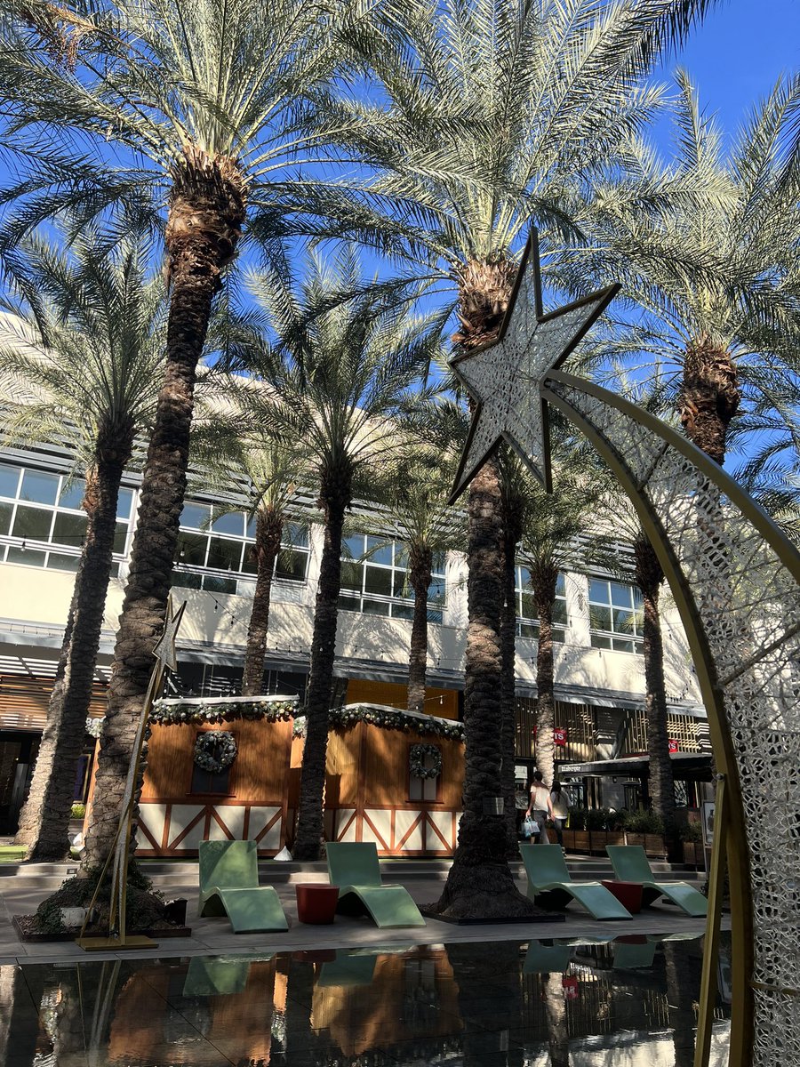 Shakespearerand's tweet photo. Beautiful Scottsdale quarter https://t.co/EgqoO8bz4i