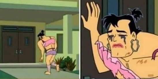 La turista que se subió a Chichén Itzá regresando a su casa.