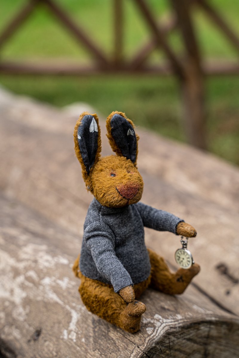 Просто хочу вам напомнить, что этот красавчик еще свободен