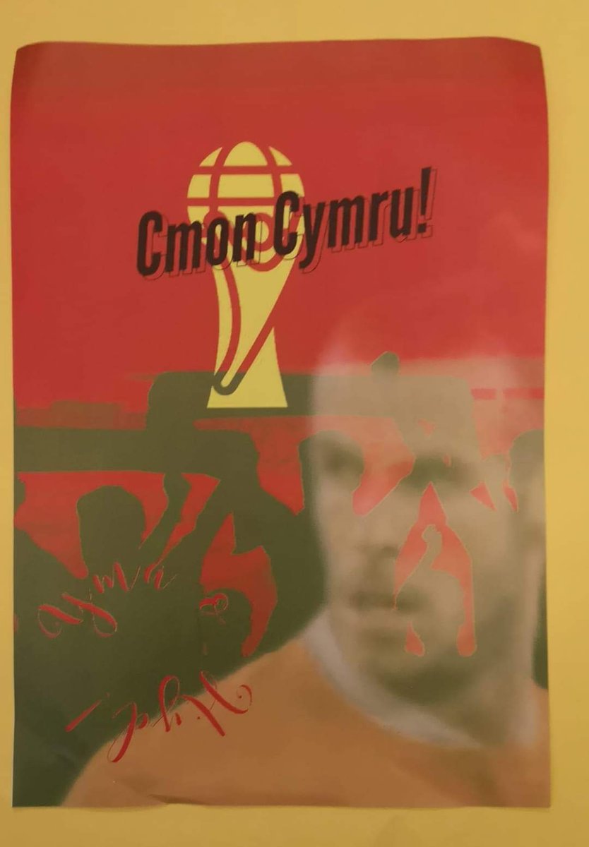 Pwy welodd y gol 'ne?! ⚽ Rhan fwyaf o'r dosbarth wedi proffwydo <a href="/GarethBale11/">Gareth Bale</a>! Pencampwriaeth 🏆y 🌍yn rhoi cyfleon #digidol a #chreadigol I bawb! <a href="/HwbAddysg_Cymru/">Hwb Addysg Cymru</a> <a href="/GCynradd/">GwE Cynradd / GwE Primary</a> <a href="/StAsaphDiocese/">Diocese of St Asaph</a>