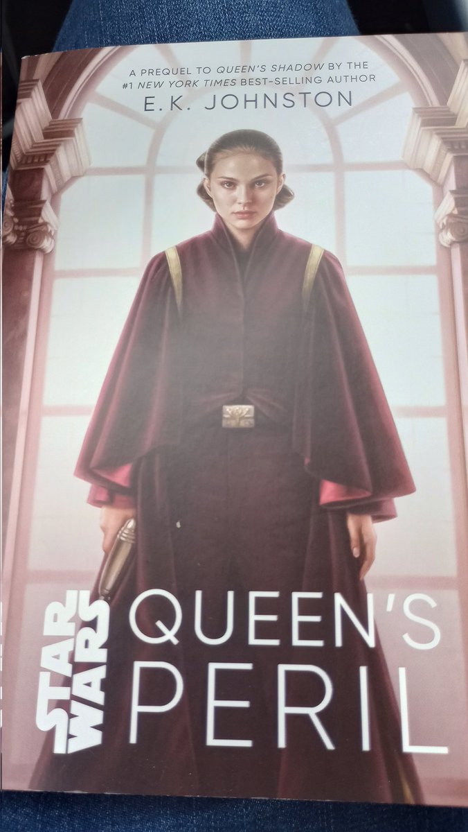 QuiGonJenna's tweet photo. So I've been looking forward to reading the Padme trilogy for a long time, & I finally found them at my local bookstore. I wasn't sure which novel to start with, but since #QueensPeril is technically set earliest in the timeline & before #QueenShadow, I decided to go with it 1st. https://t.co/b76KgYXLKm