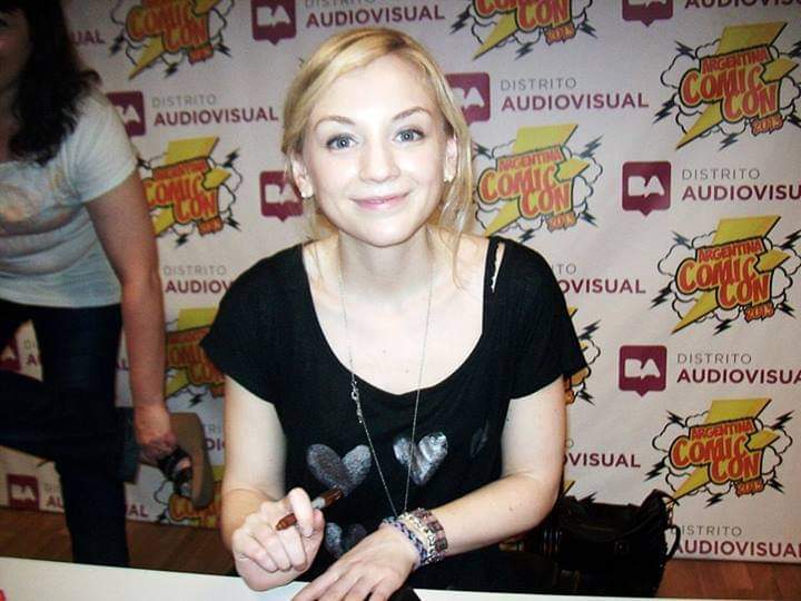FansTWD3's tweet image. #TheWalkingDead #TWD @emmykinney