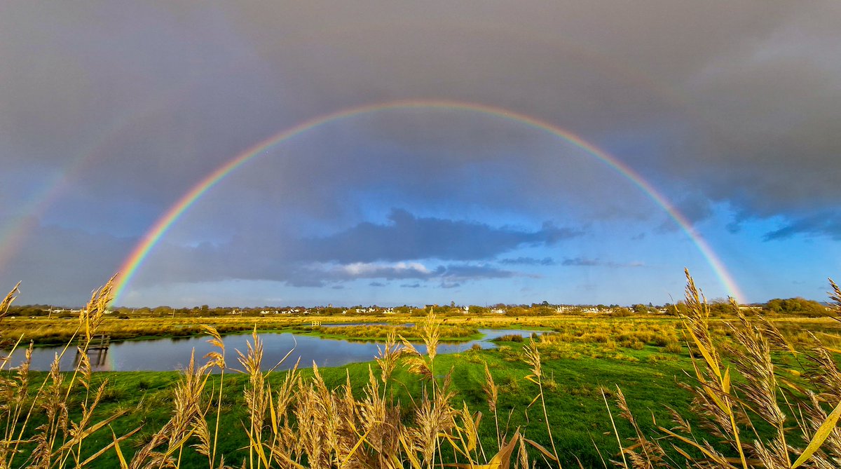 No owls for us this arvo at Exminster Marshes, but we did get a double rainbow! 
#photography #photo #devonlive #devon #devonlife #devonphotographer #exeter #exmouth #eastdevon #movetothecountry #devon #lifestyle #dartmoor #phonepics #exminstermarshes #samsungs22ultra