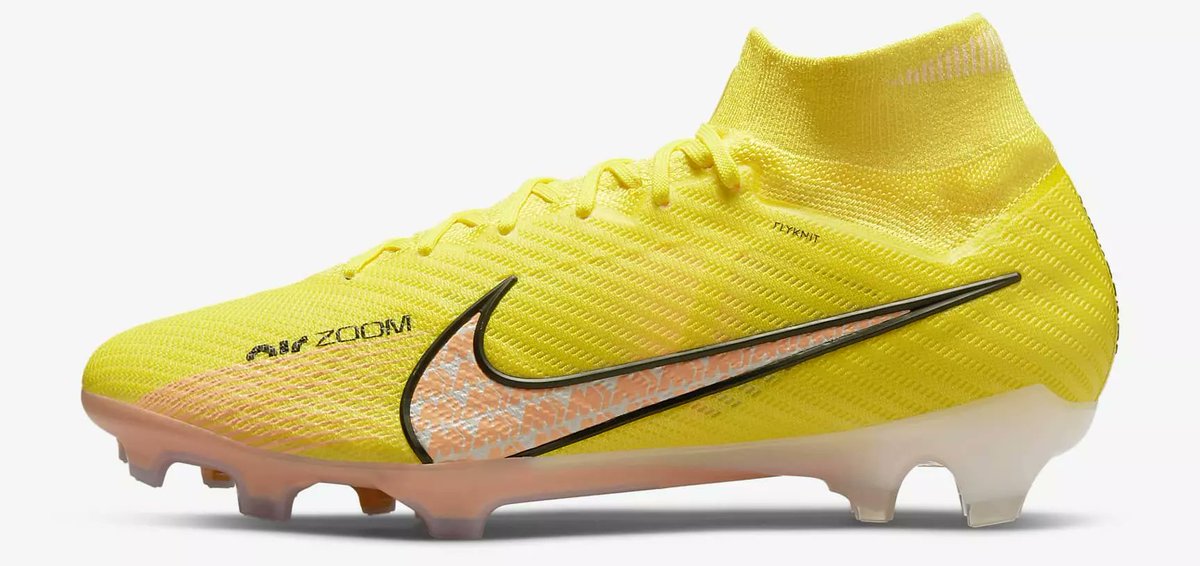 The Perfect Boot (@perfect_boot) on Twitter photo First goal of the World Cup scored by <a href="/EnnerValencia14/">EnnerValencia</a> wearing the Nike Zoom Mercurial Superfly 9 in yellow. First goal of the World Cup scored by <a href="/EnnerValencia14/">EnnerValencia</a> wearing the Nike Zoom Mercurial Superfly 9 in yellow.